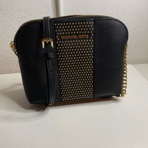 Authentic Michael Kors crossbody bag.